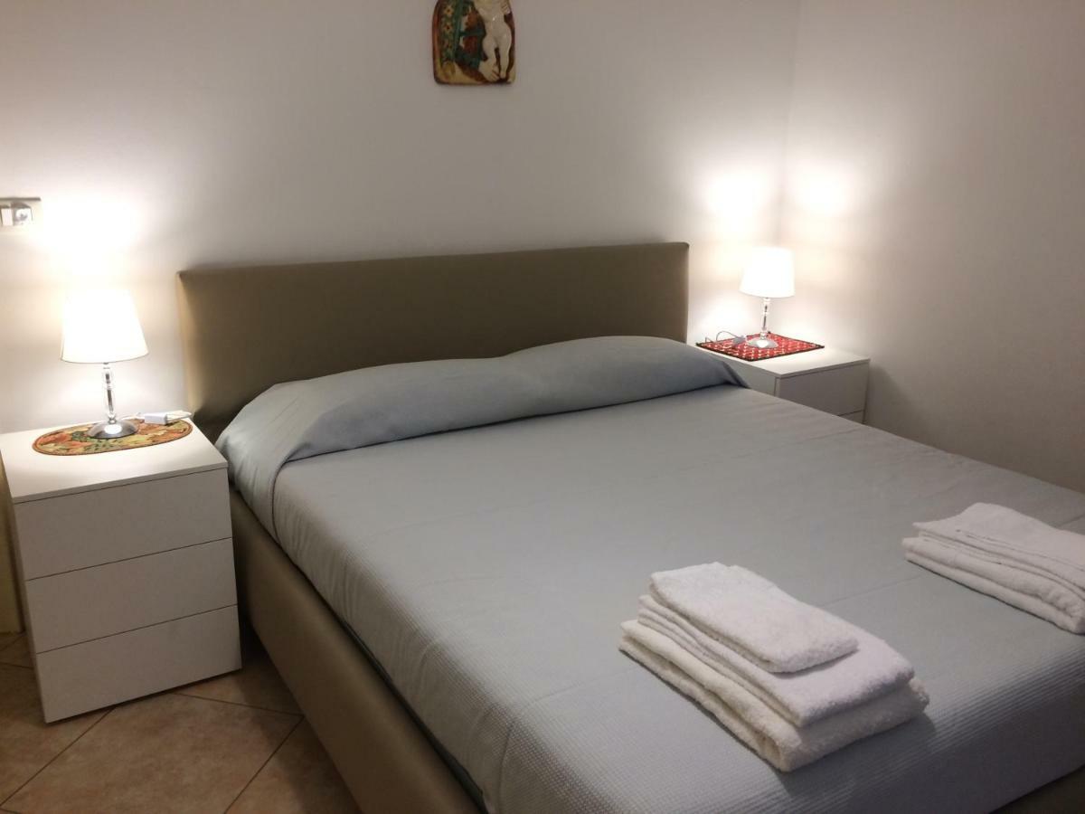 Golden House Apartment Bologna Bagian luar foto